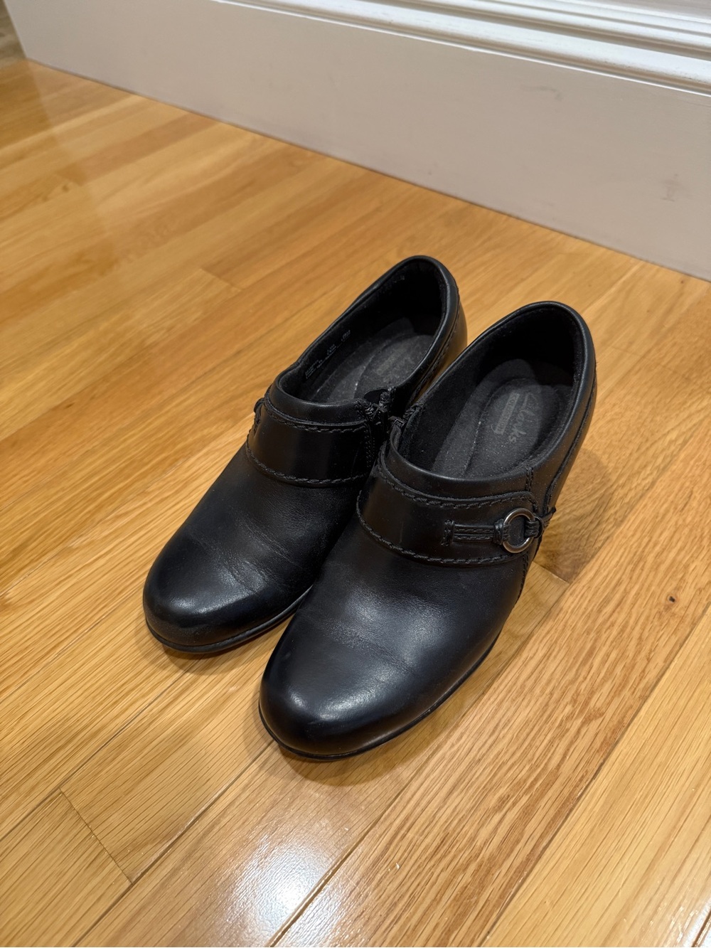 Clarks Black Leather Slip-On Clog with Buckle Accent - Picture 3 of 6